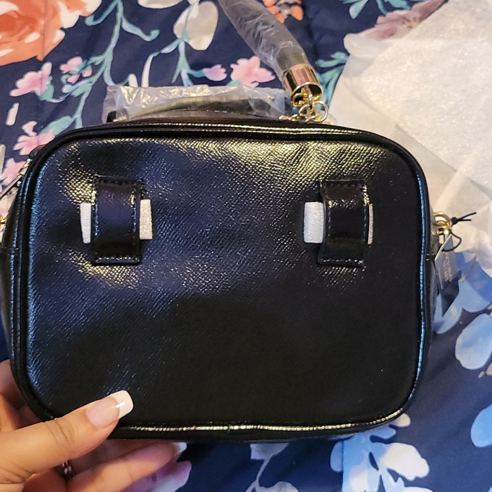 Victoria secret crossbody or wear around waist - Picture 2 of 2